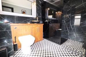 Photo 19- click for photo gallery